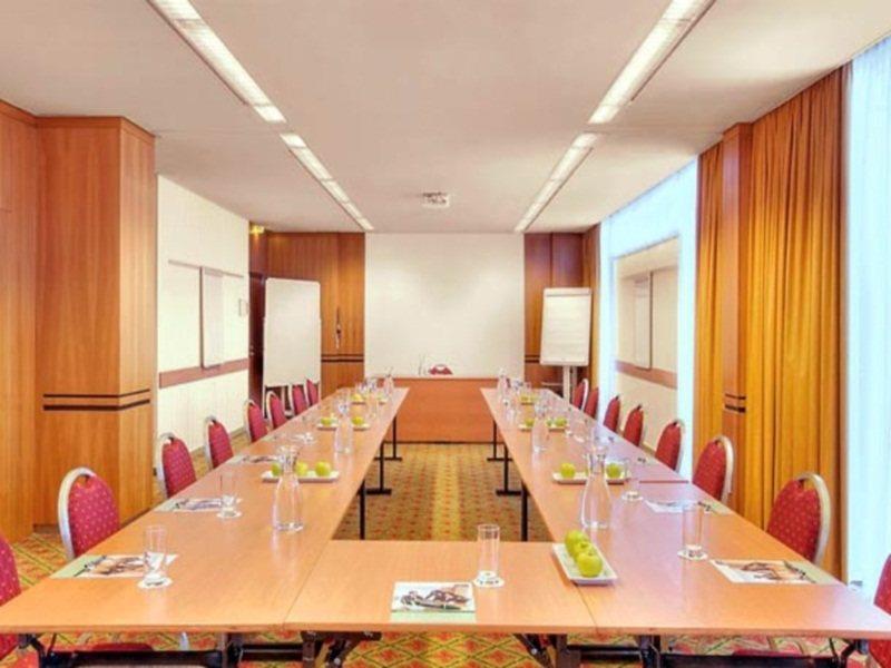 Courtyard By Marriott Linz Hotel Kemudahan gambar